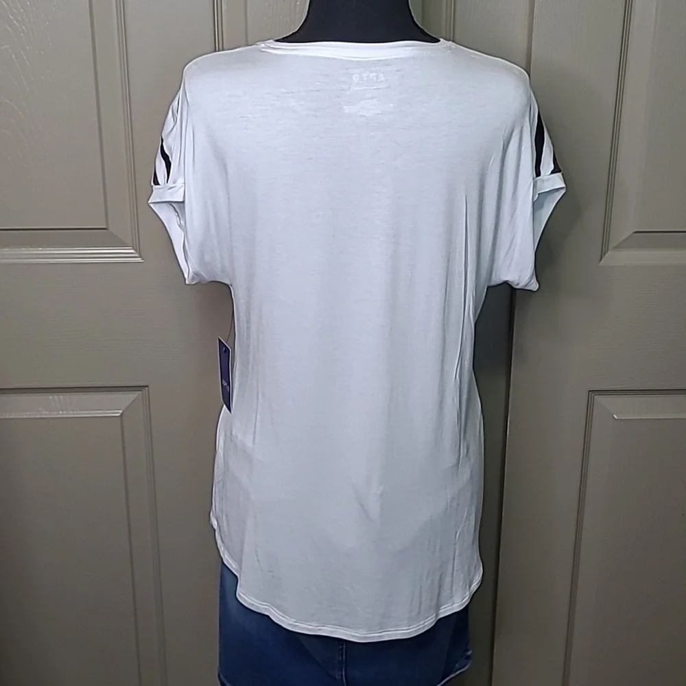 NWT Apt. 9 White Zebra Print Glitter Top Size Medium - Picture 5 of 7